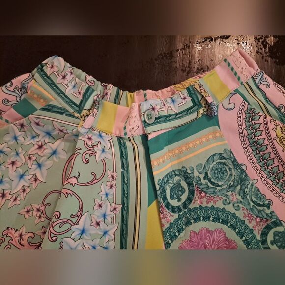 Garconne Multicolor Loose Fit Shorts Antique French Victorian Print, size S/M - Picture 8 of 13